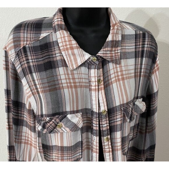 Maurices Womens Size XXL Plaid Shirt Blouse Button Down - Picture 2 of 11